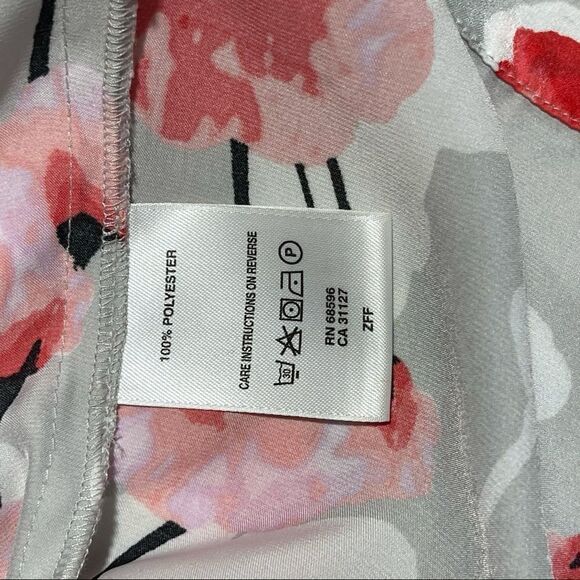 DKNYC Silver, Pink, and White Floral Blouse - Picture 12 of 13